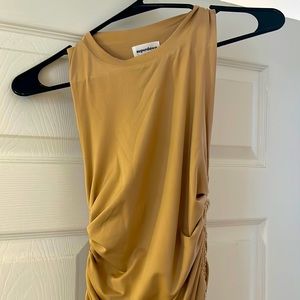 Body con SUPERDOWN TAN DRESS XXS
